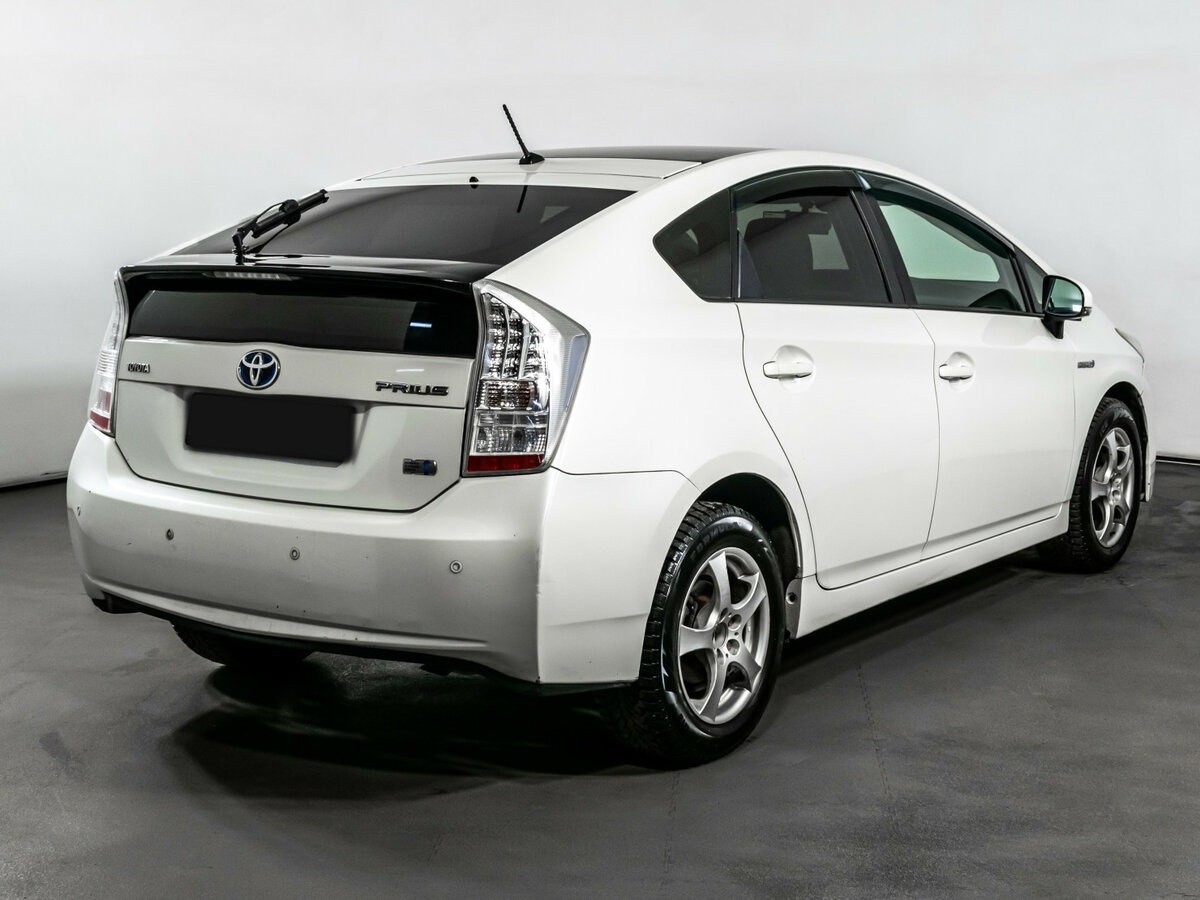 Купить Toyota Prius с пробегом. Фото: #4