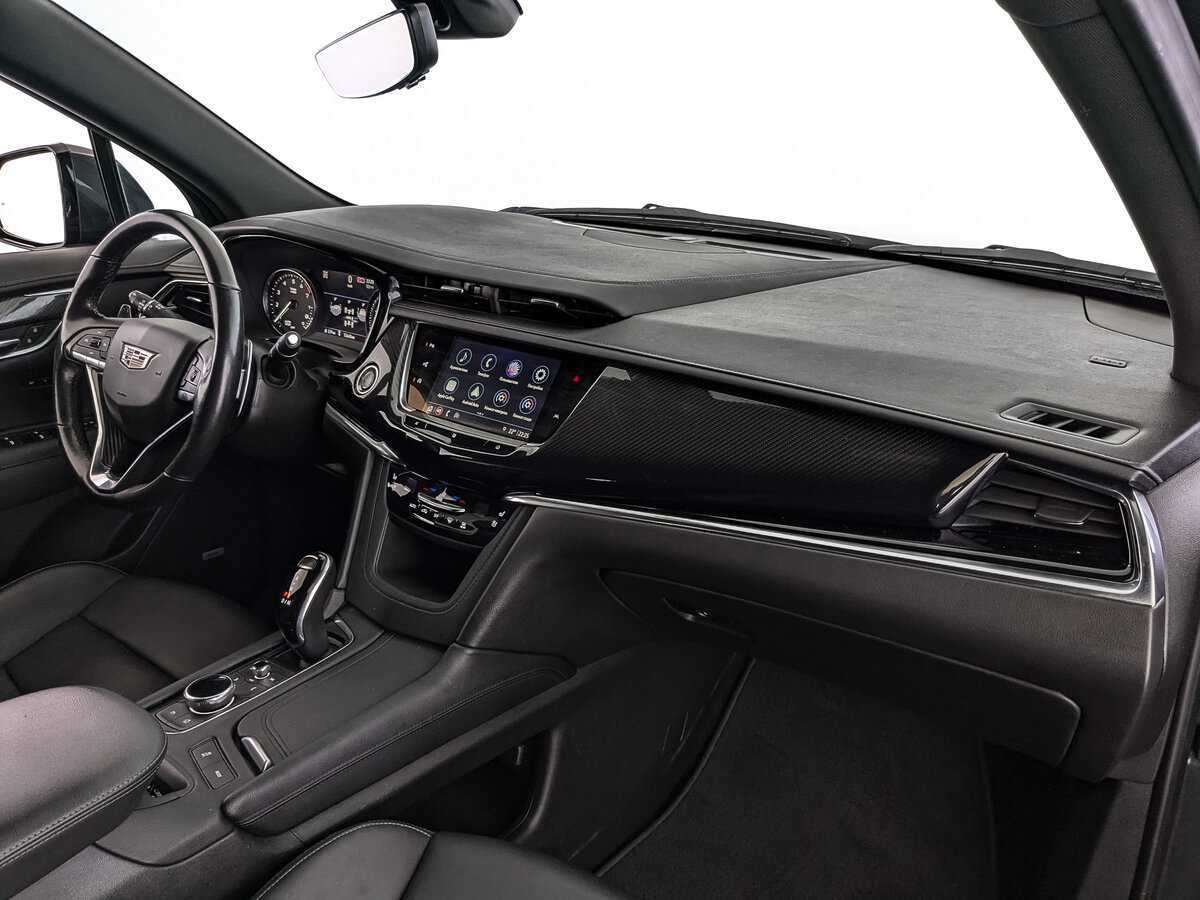 Купить Cadillac XT6 с пробегом. Фото: #12