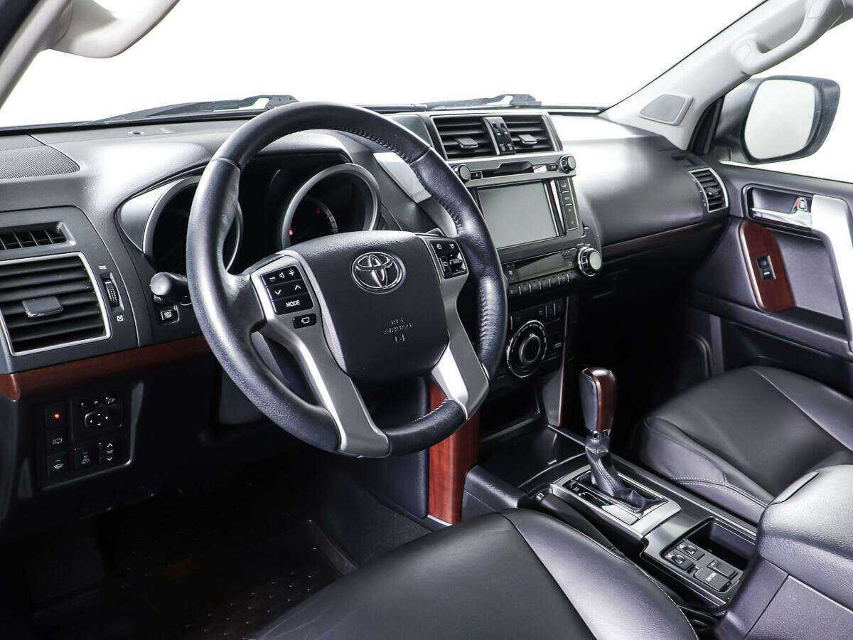 Купить Toyota Land Cruiser Prado с пробегом. Фото: #12