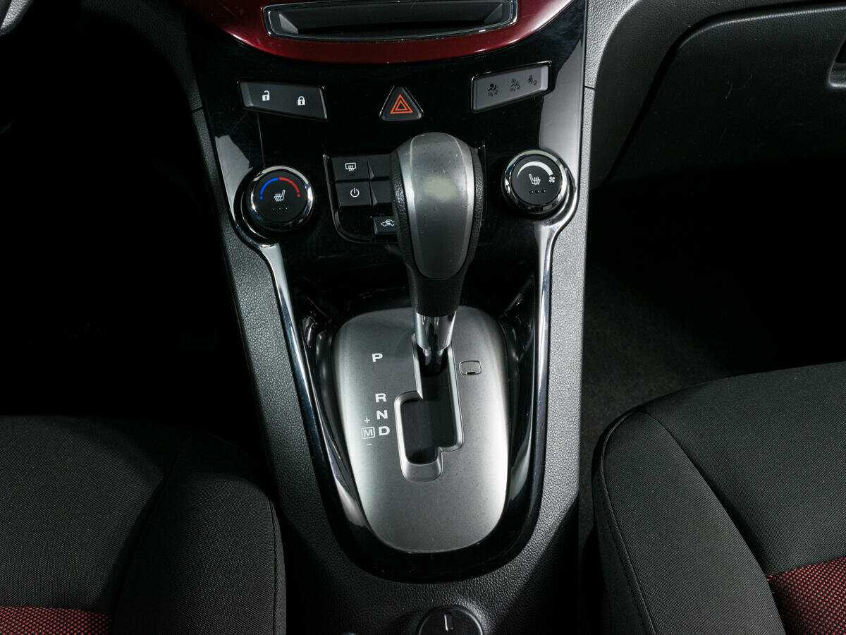 Купить Chevrolet Orlando с пробегом. Фото: #17