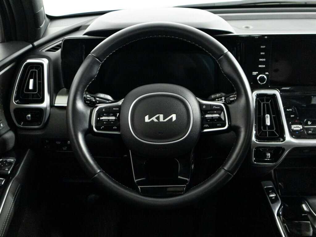Купить Kia Sorento с пробегом. Фото: #21