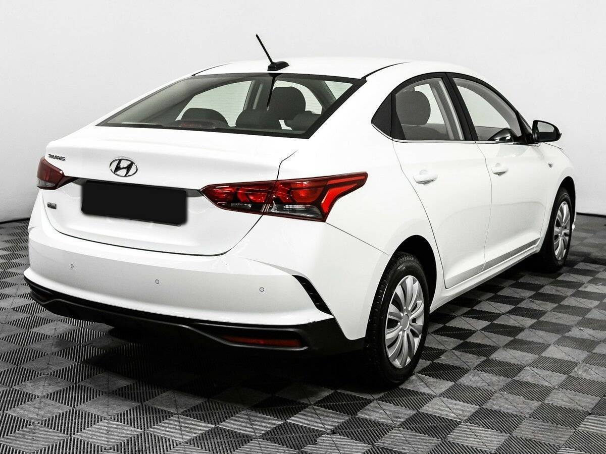 Купить Hyundai Solaris с пробегом. Фото: #4