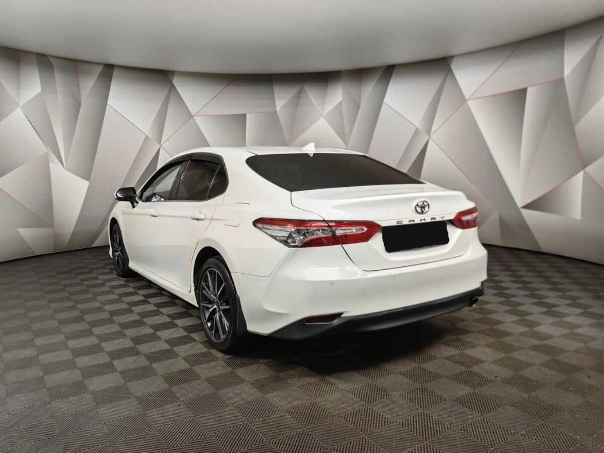 Купить Toyota Camry с пробегом. Фото: #3