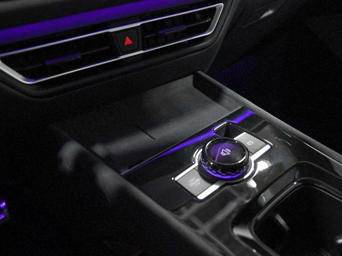 Купить Volkswagen Tiguan с пробегом. Фото: #12