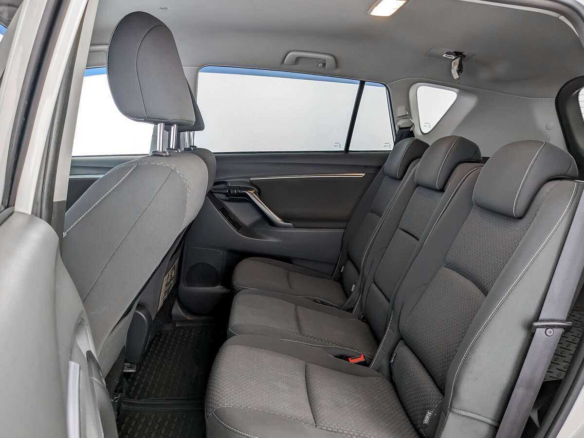 Купить Toyota Verso с пробегом. Фото: #9