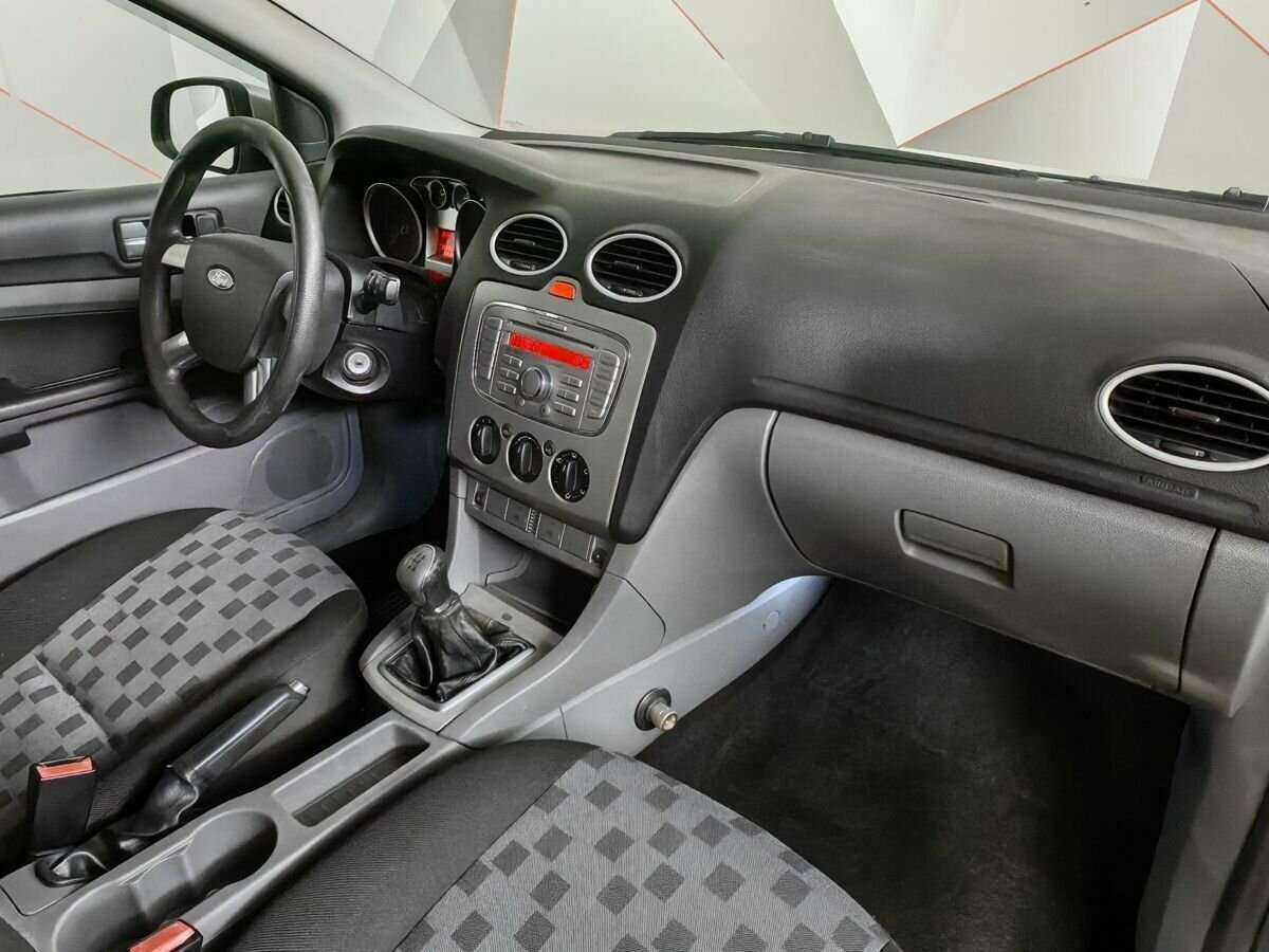Купить Ford Focus с пробегом. Фото: #8