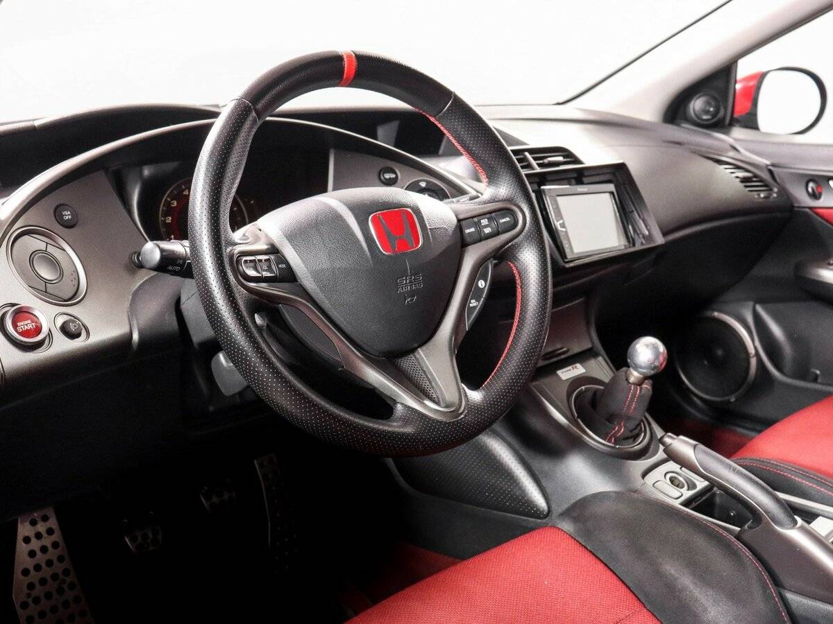 Купить Honda Civic Type R с пробегом. Фото: #13