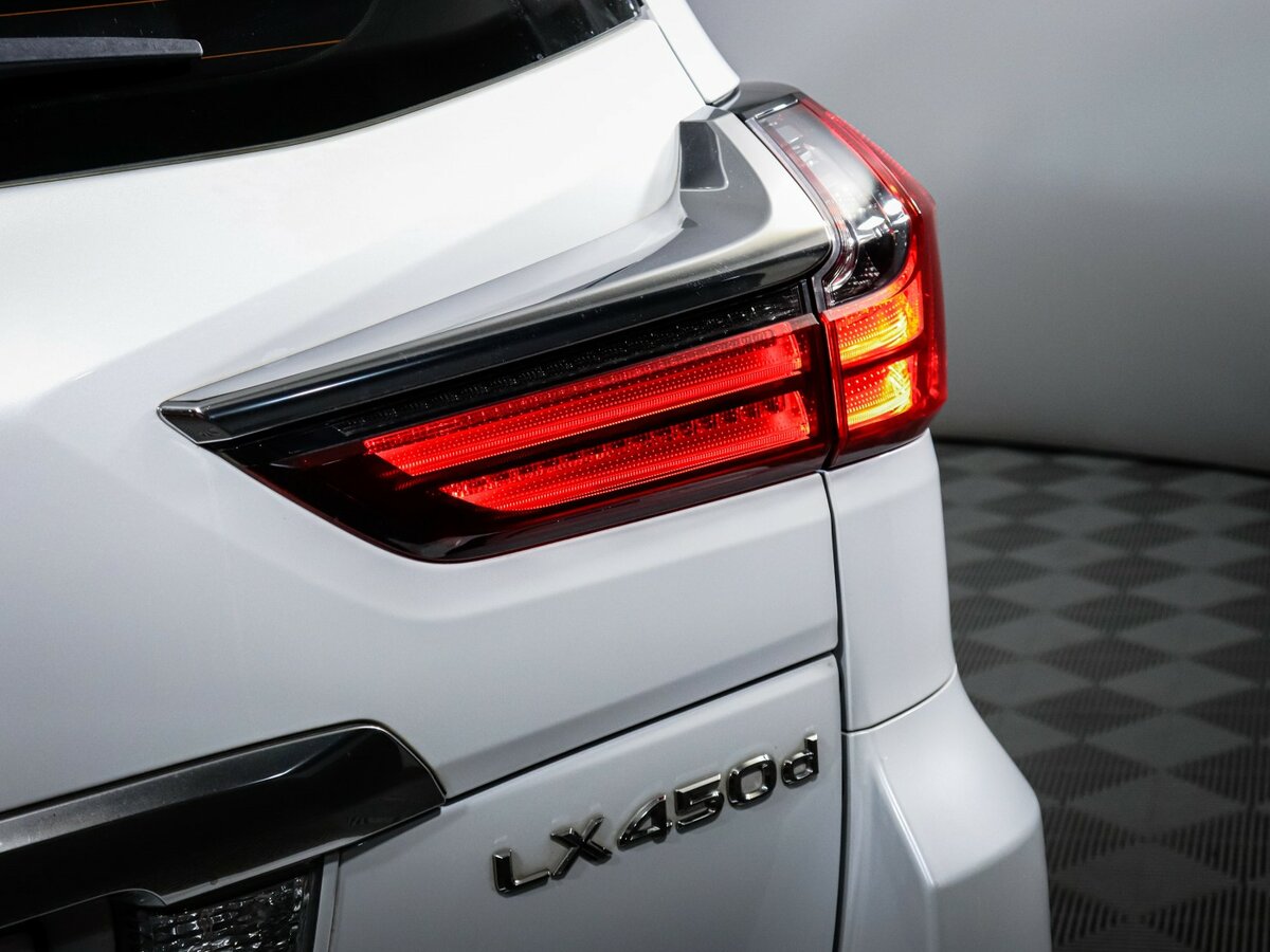 Купить Lexus LX с пробегом. Фото: #19