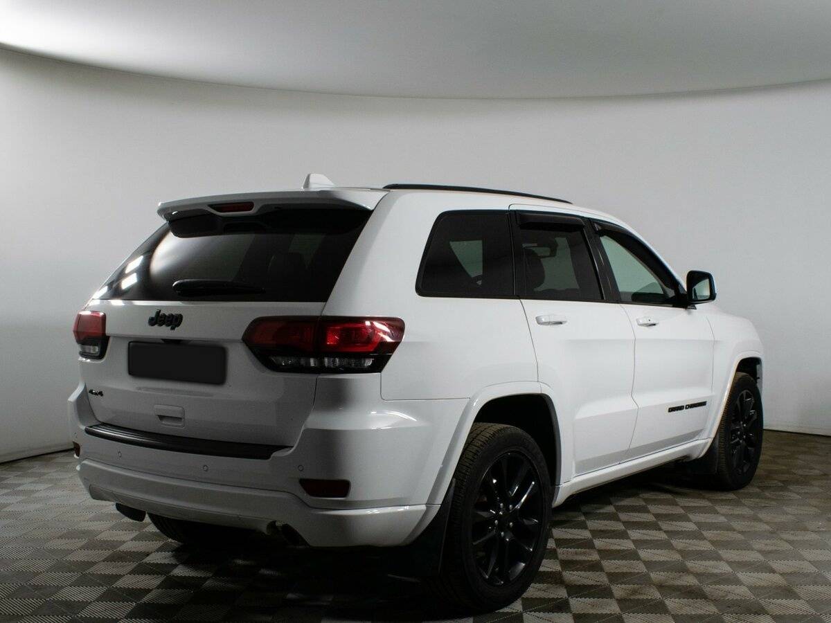 Купить Jeep Grand Cherokee с пробегом. Фото: #4