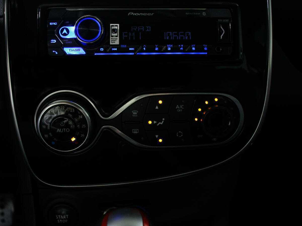Купить Renault Clio RS с пробегом. Фото: #17