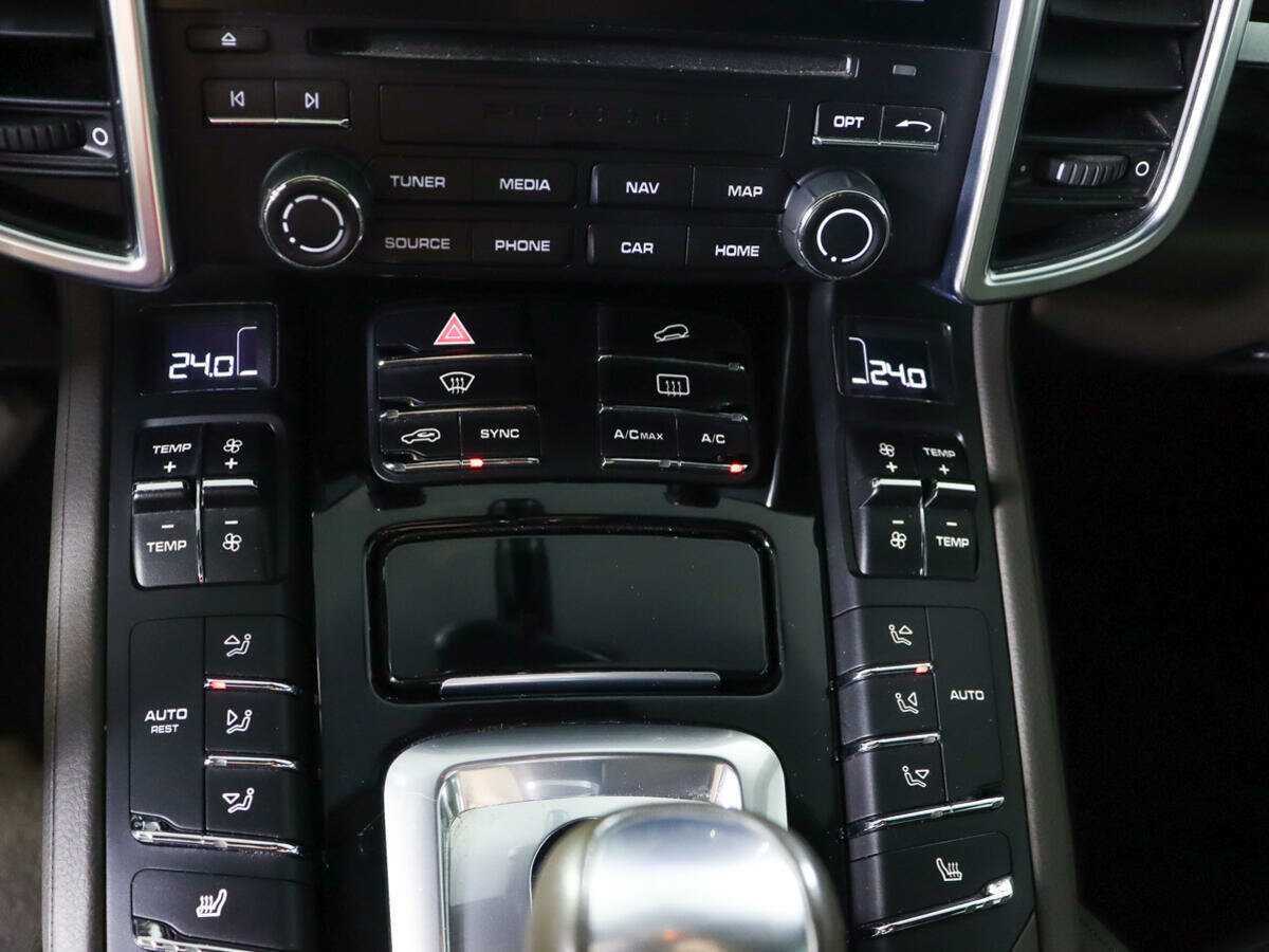 Купить Porsche Cayenne с пробегом. Фото: #15