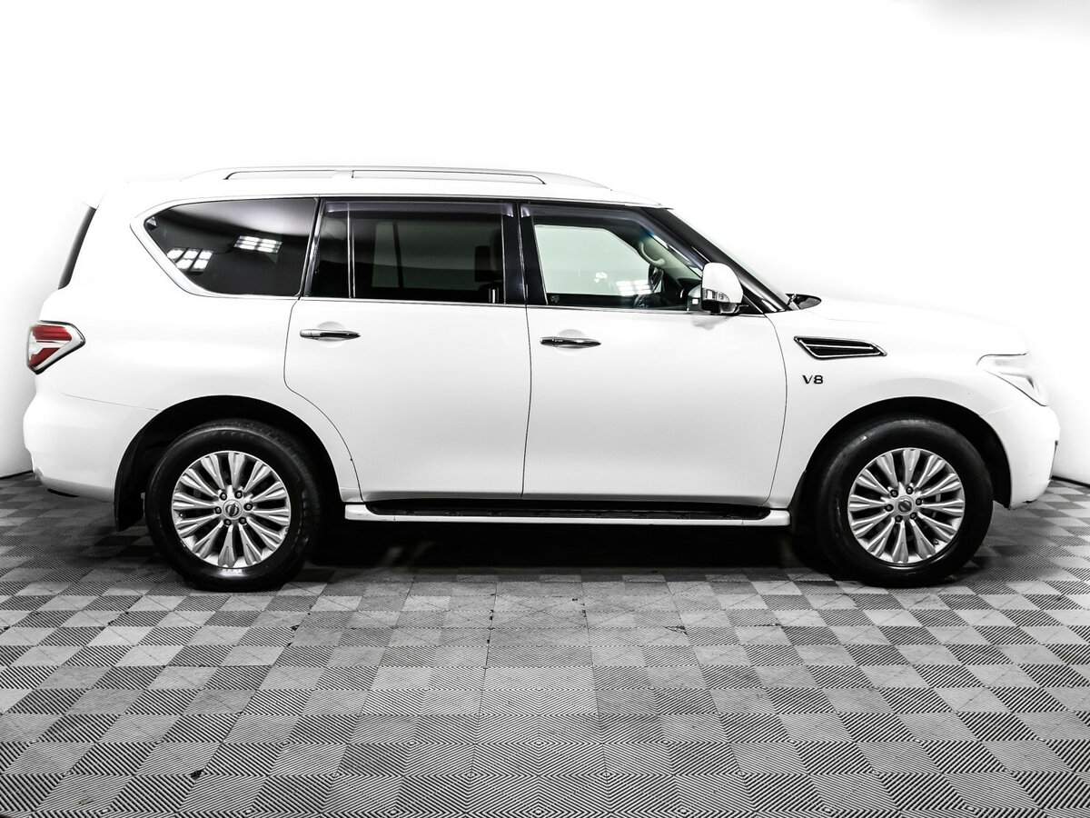 Купить Nissan Patrol с пробегом. Фото: #3