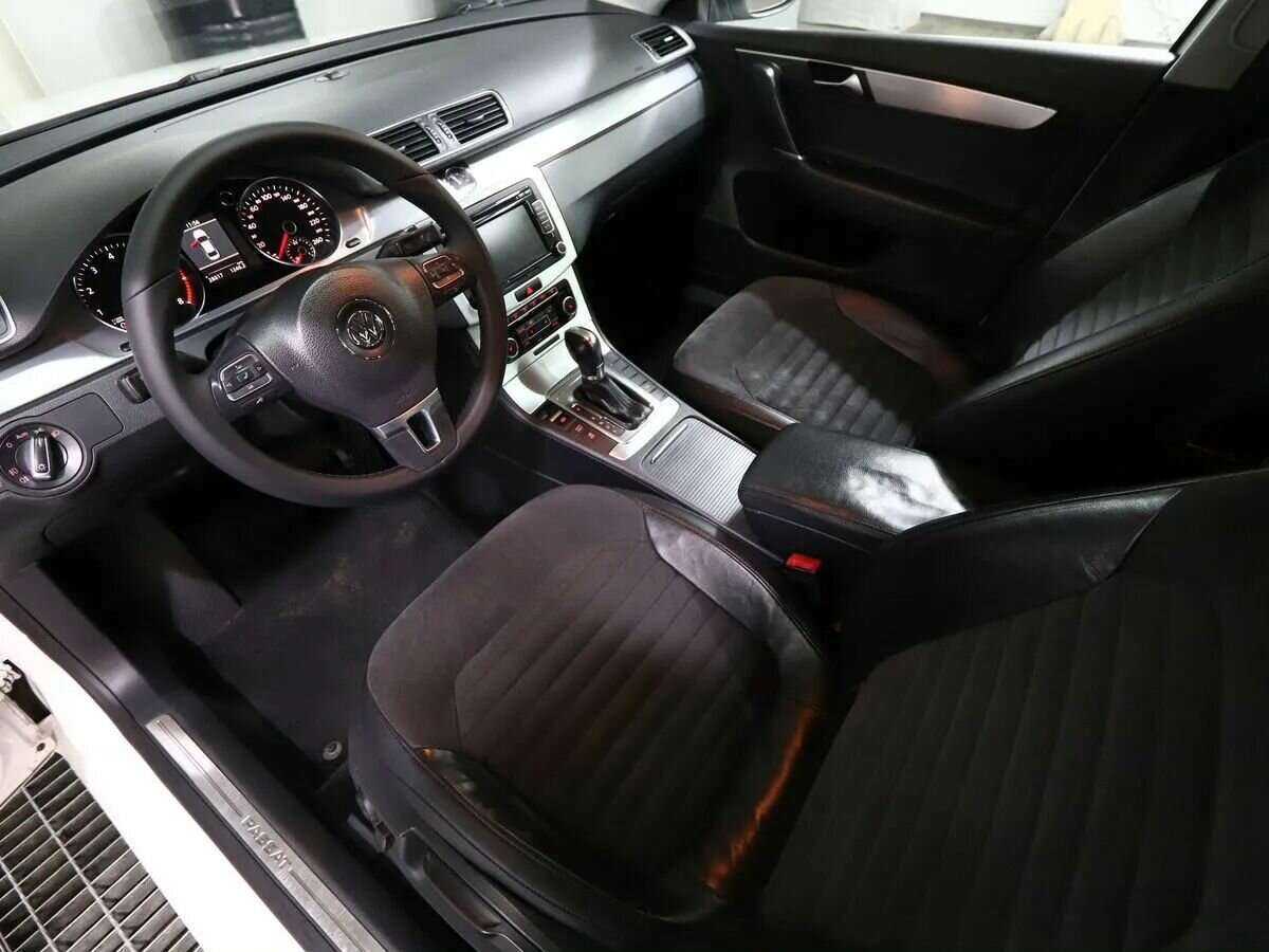 Купить Volkswagen Passat с пробегом. Фото: #4
