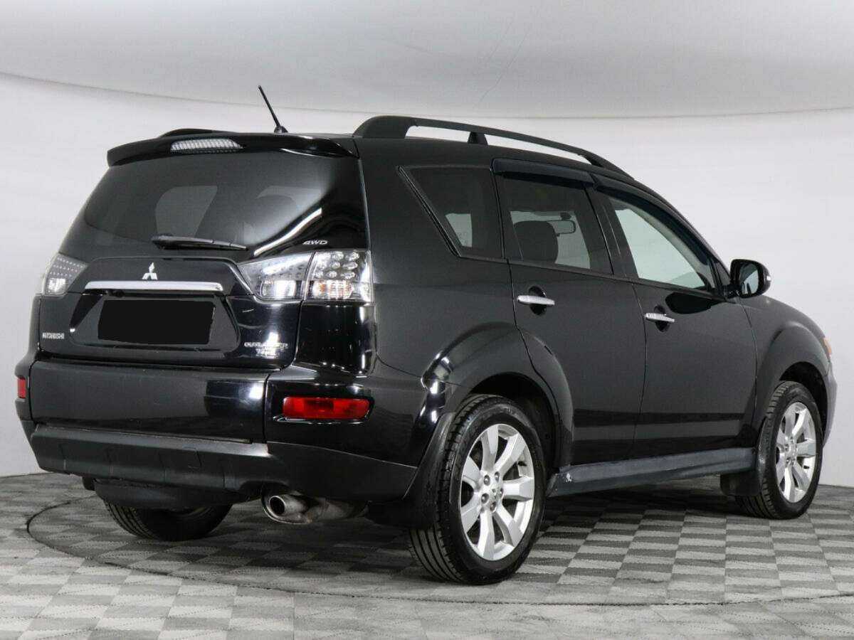 Купить Mitsubishi Outlander с пробегом. Фото: #3