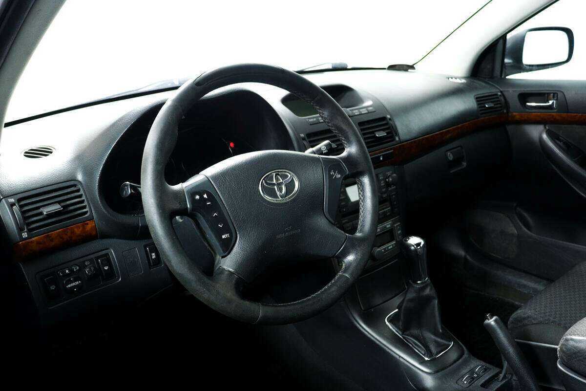 Купить Toyota Avensis с пробегом. Фото: #12
