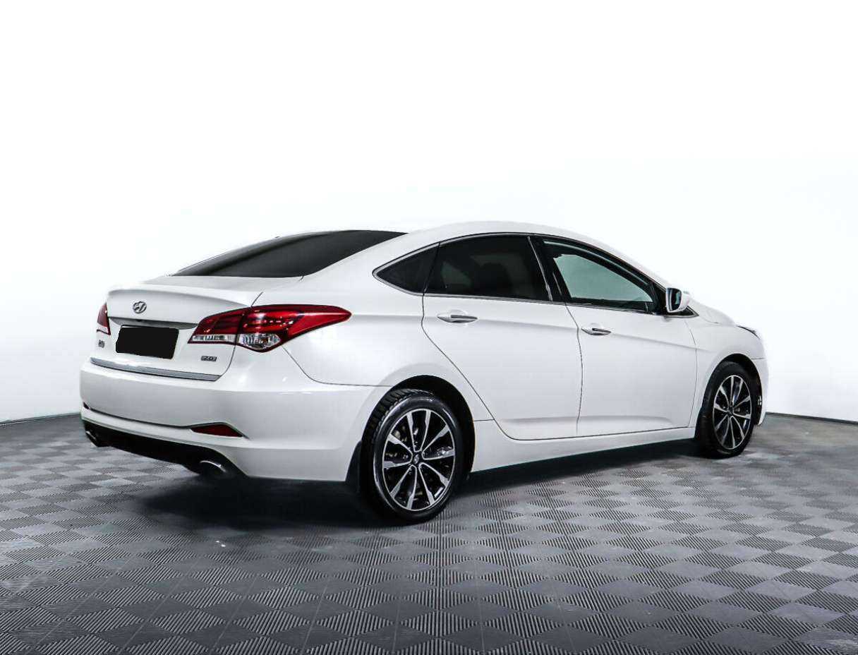 Купить Hyundai i40 с пробегом. Фото: #4