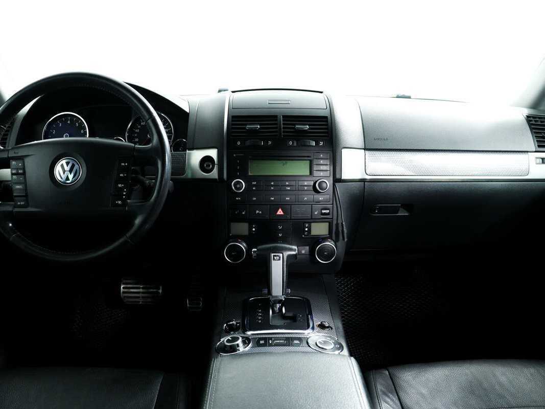 Купить Volkswagen Touareg с пробегом. Фото: #10