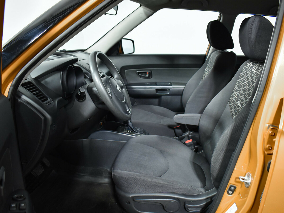 Купить Kia Soul с пробегом. Фото: #9