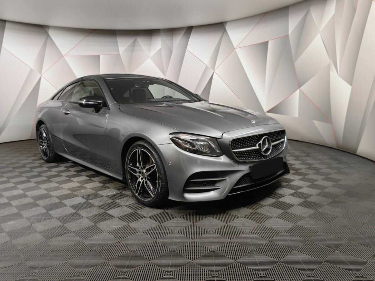Купить Mercedes-Benz E-Класс с пробегом. Фото: #2