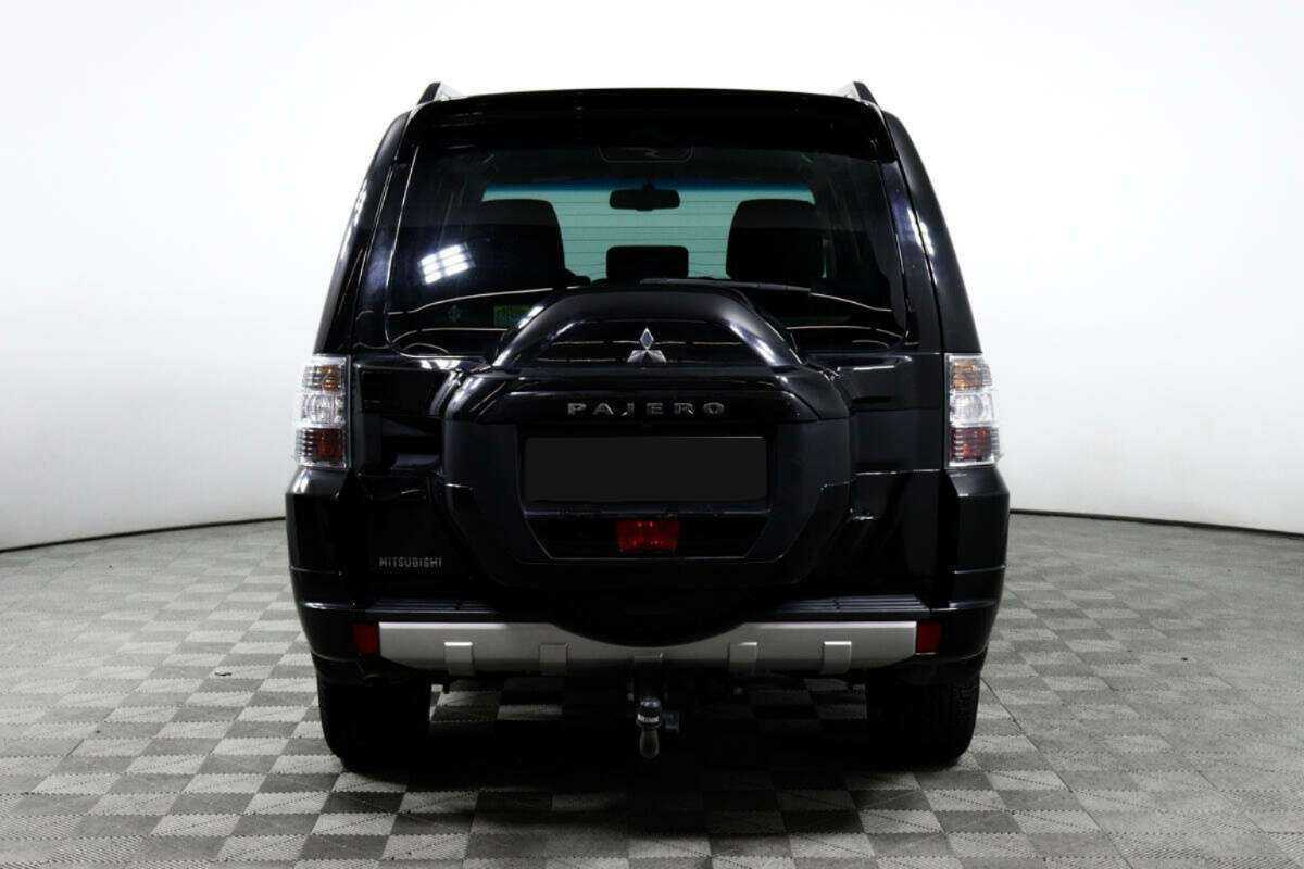 Купить Mitsubishi Pajero с пробегом. Фото: #4