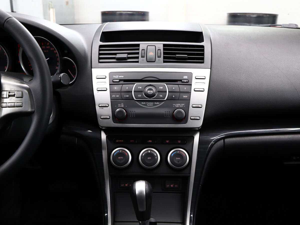 Купить Mazda 6 с пробегом. Фото: #17