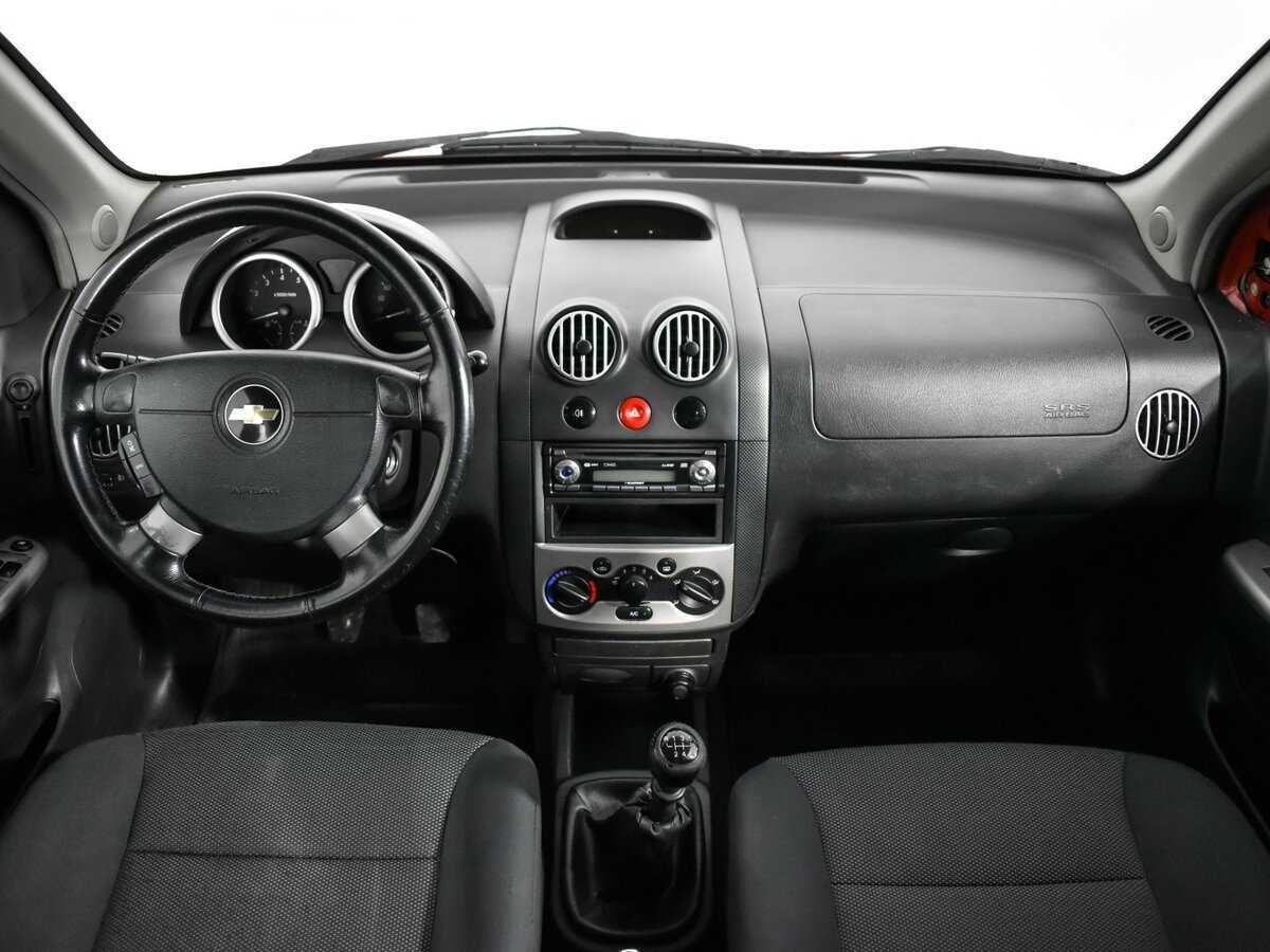 Купить Chevrolet Aveo с пробегом. Фото: #11