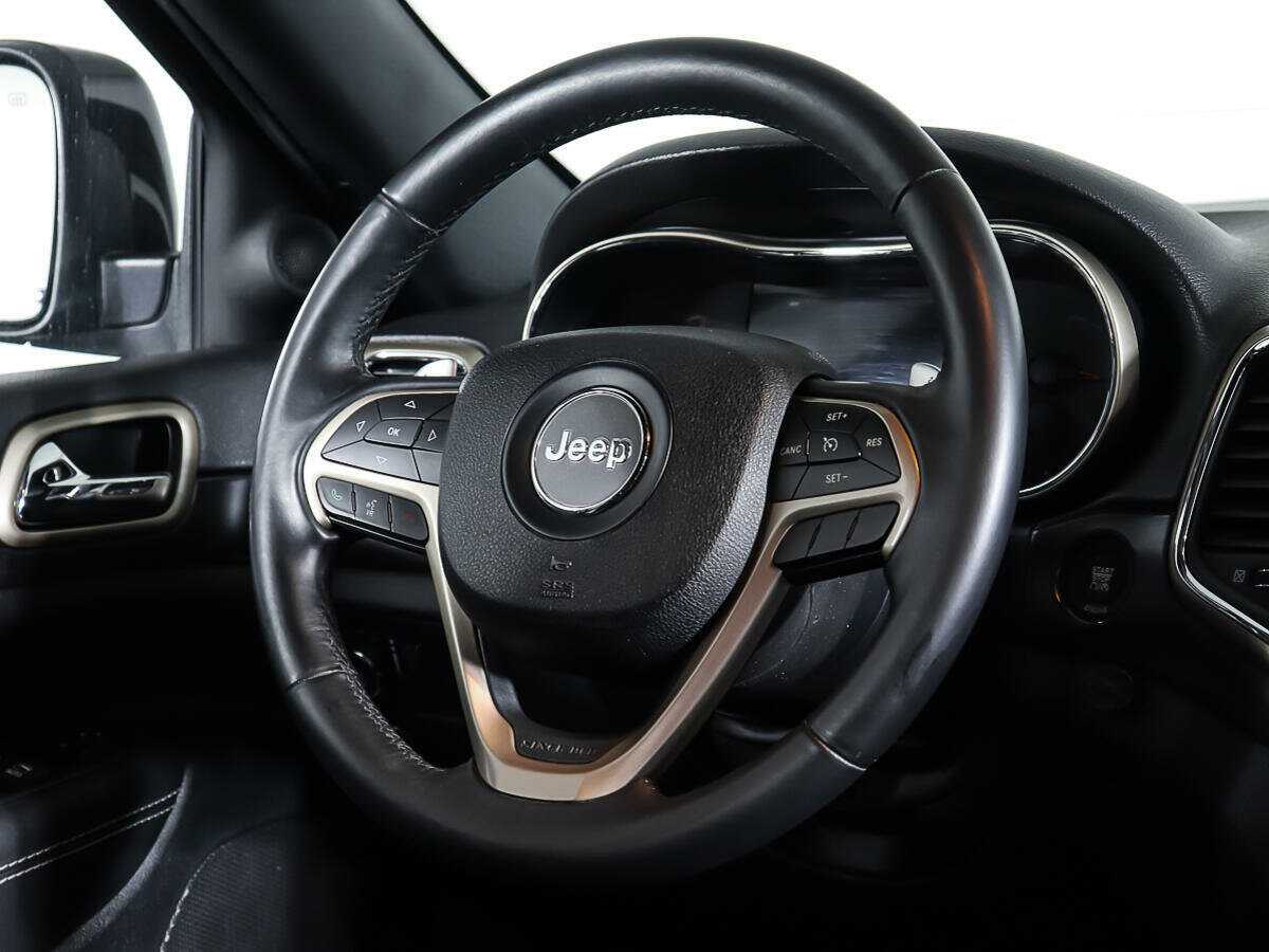 Купить Jeep Grand Cherokee с пробегом. Фото: #14