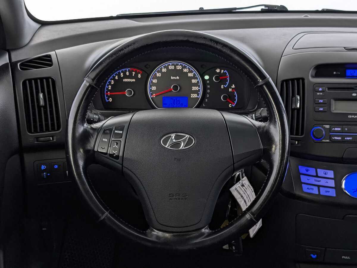 Купить Hyundai Elantra с пробегом. Фото: #17