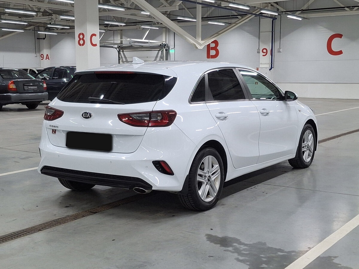 Купить Kia Ceed с пробегом. Фото: #4