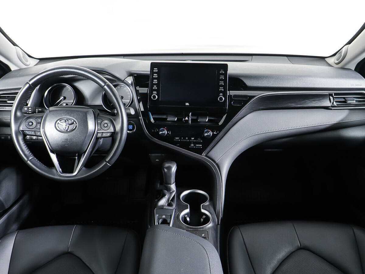 Купить Toyota Camry с пробегом. Фото: #10