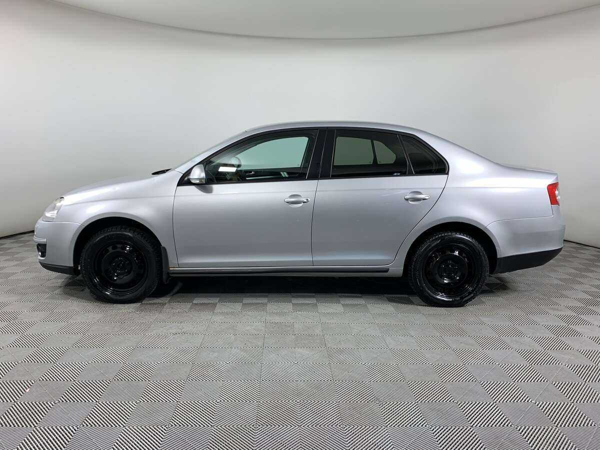 Купить Volkswagen Jetta с пробегом. Фото: #7
