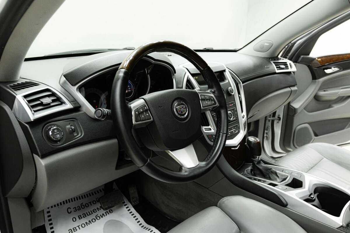 Купить Cadillac SRX с пробегом. Фото: #10