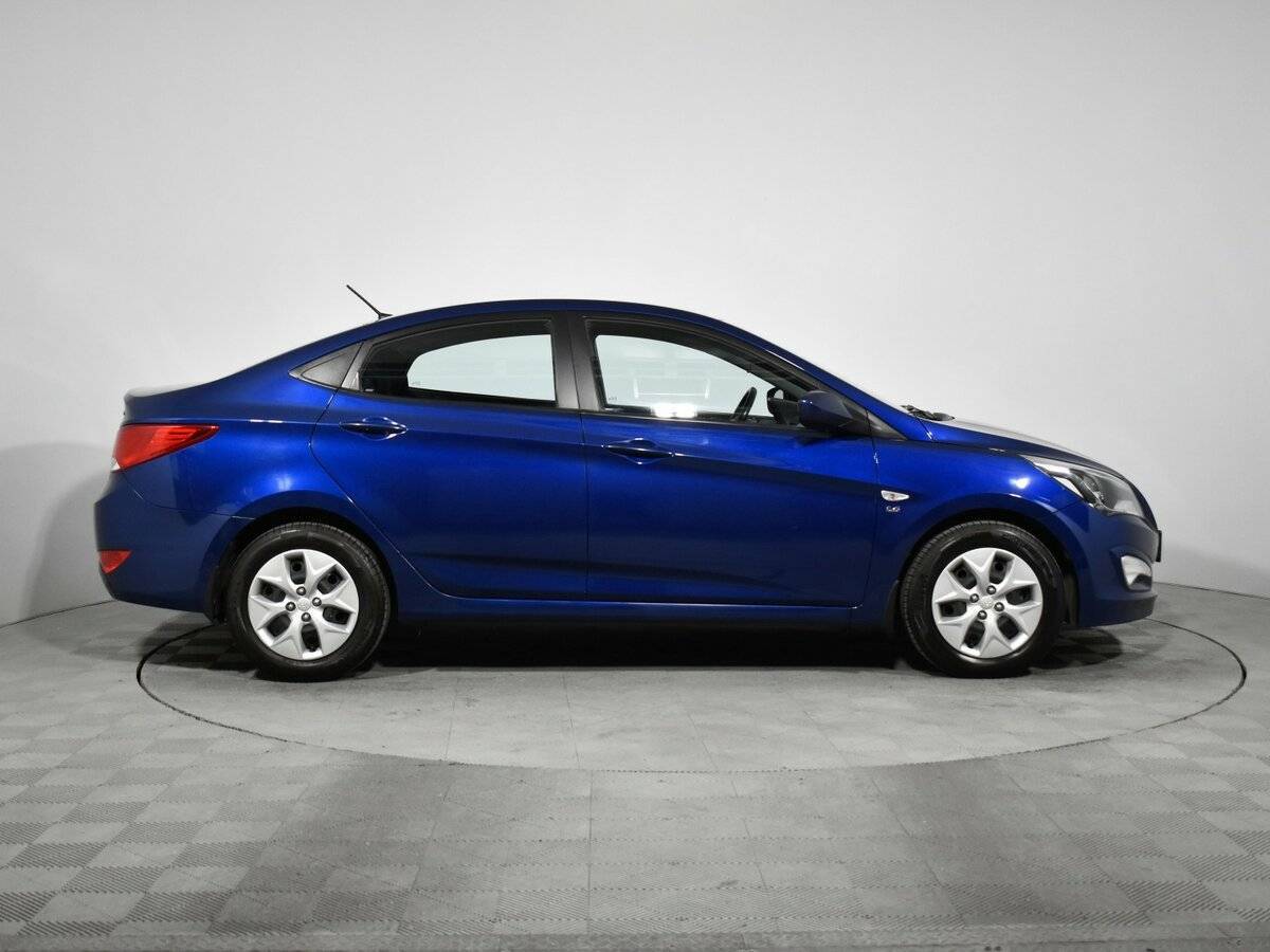 Купить Hyundai Solaris с пробегом. Фото: #3