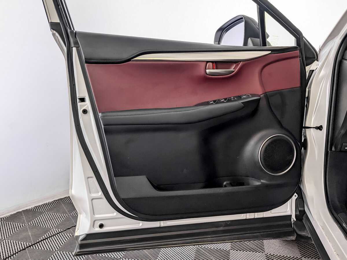 Купить Lexus NX с пробегом. Фото: #17