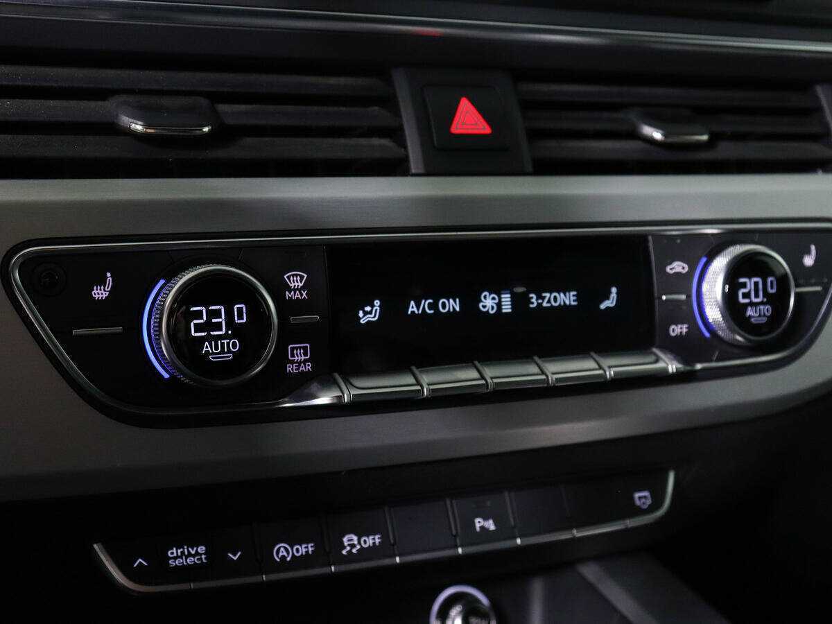 Купить Audi A4 с пробегом. Фото: #14