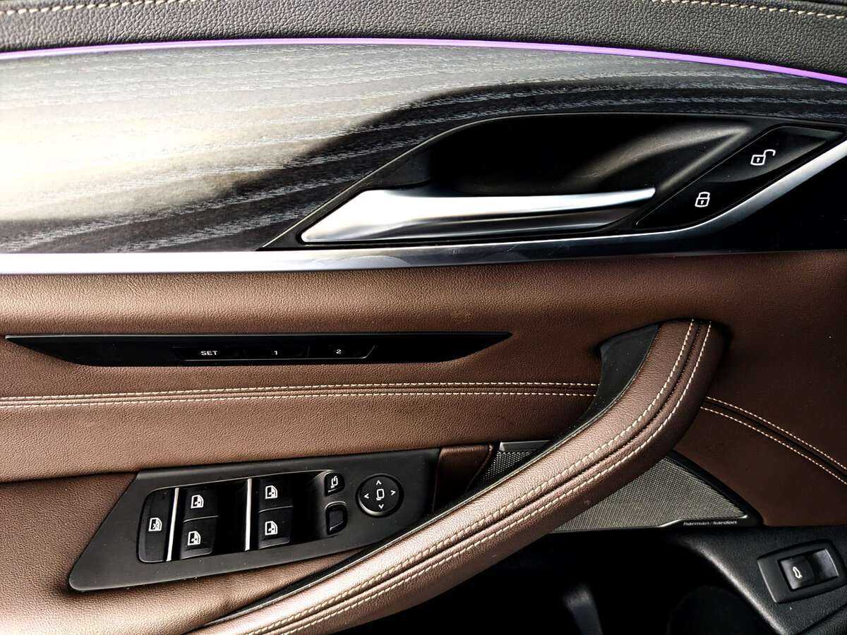 Купить BMW 5 серии с пробегом. Фото: #21
