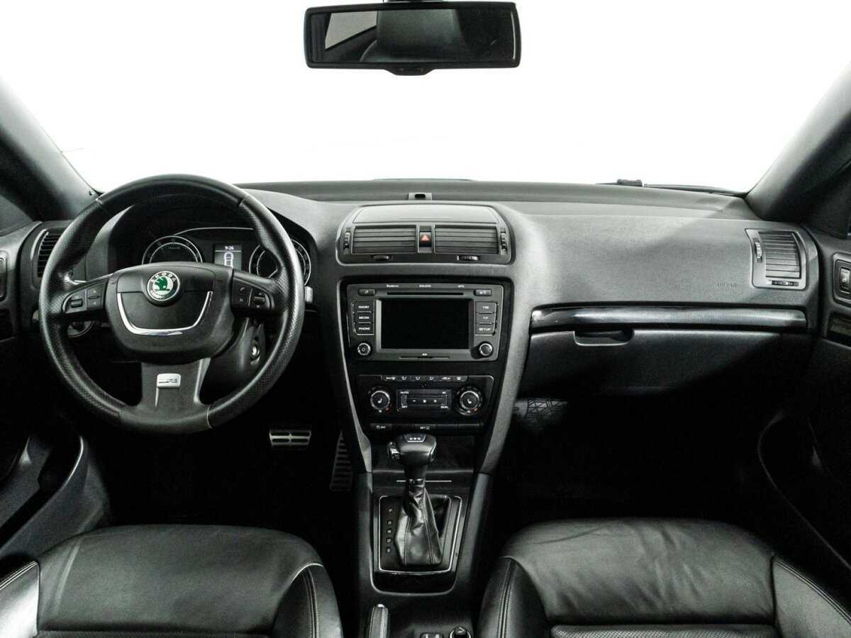 Купить Skoda Octavia RS с пробегом. Фото: #12