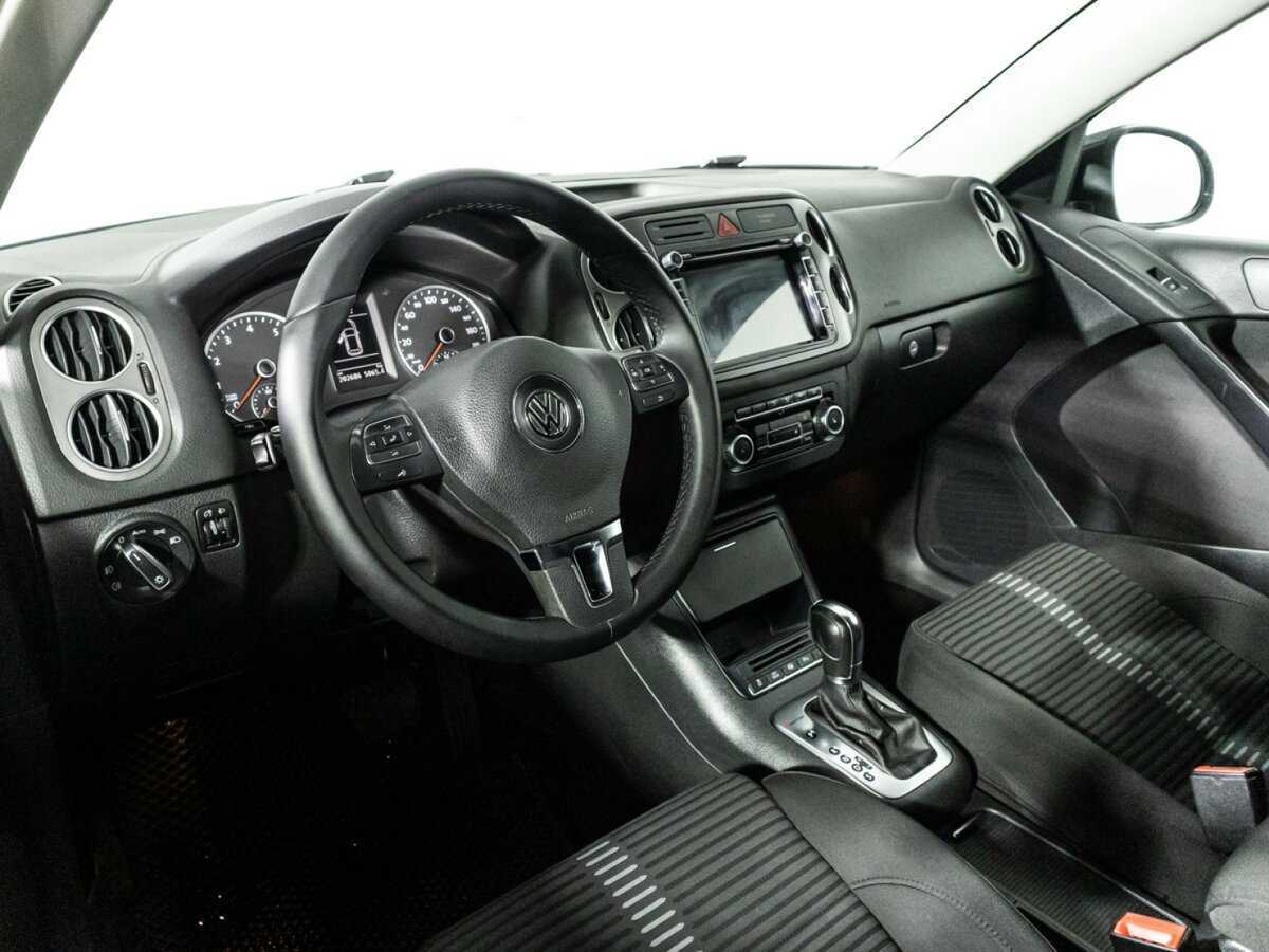 Купить Volkswagen Tiguan с пробегом. Фото: #10