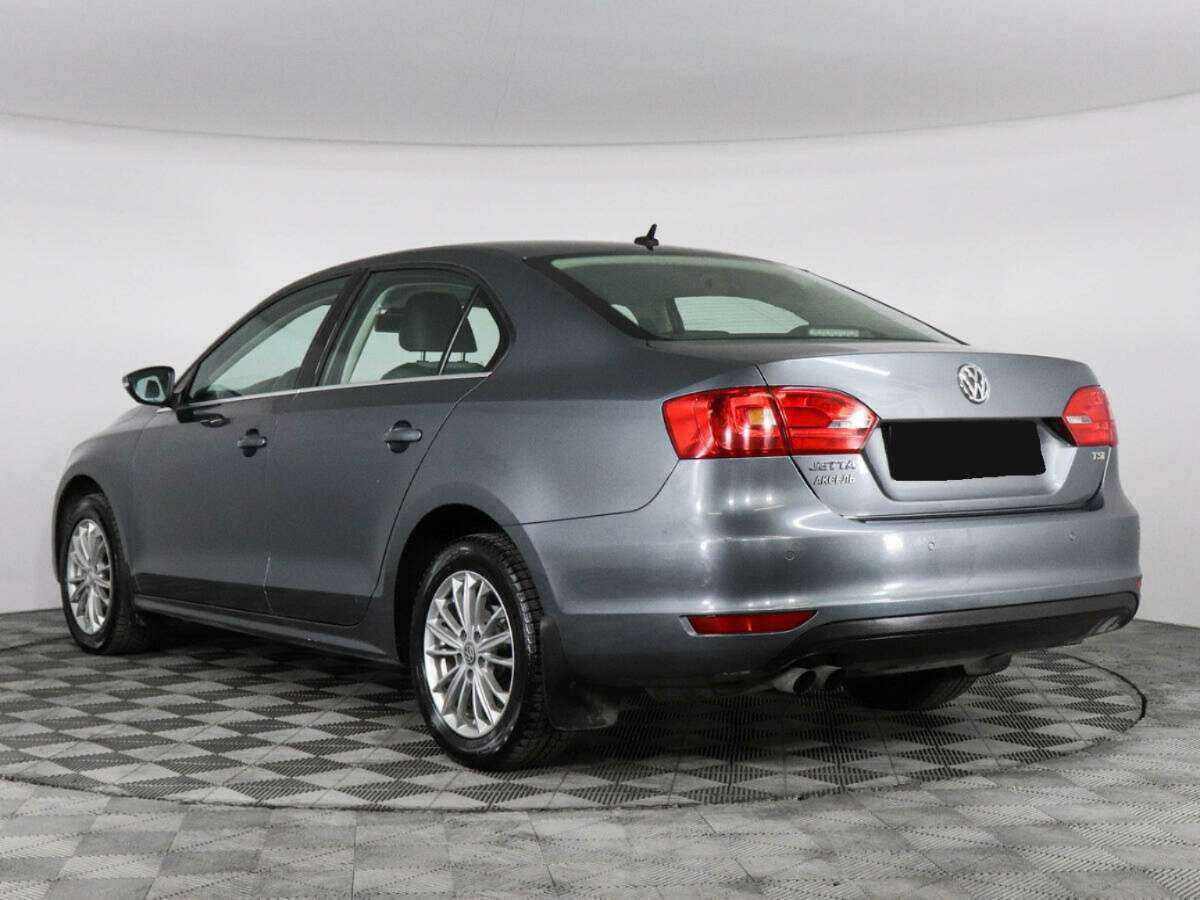 Купить Volkswagen Jetta с пробегом. Фото: #5