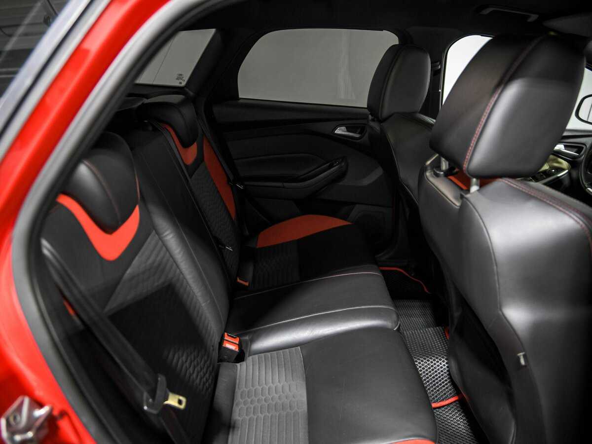 Купить Ford Focus ST с пробегом. Фото: #15