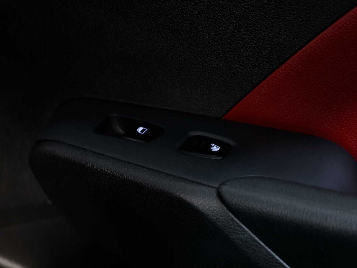 Купить Hyundai Solaris с пробегом. Фото: #22