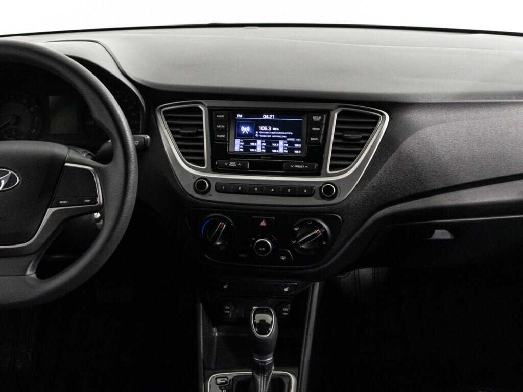 Купить Hyundai Solaris с пробегом. Фото: #13