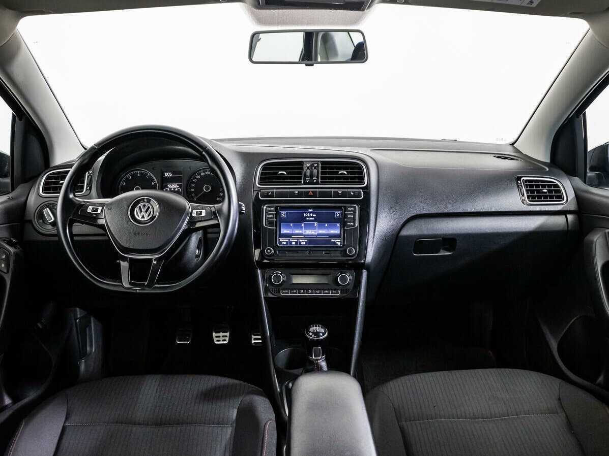 Купить Volkswagen Polo с пробегом. Фото: #12