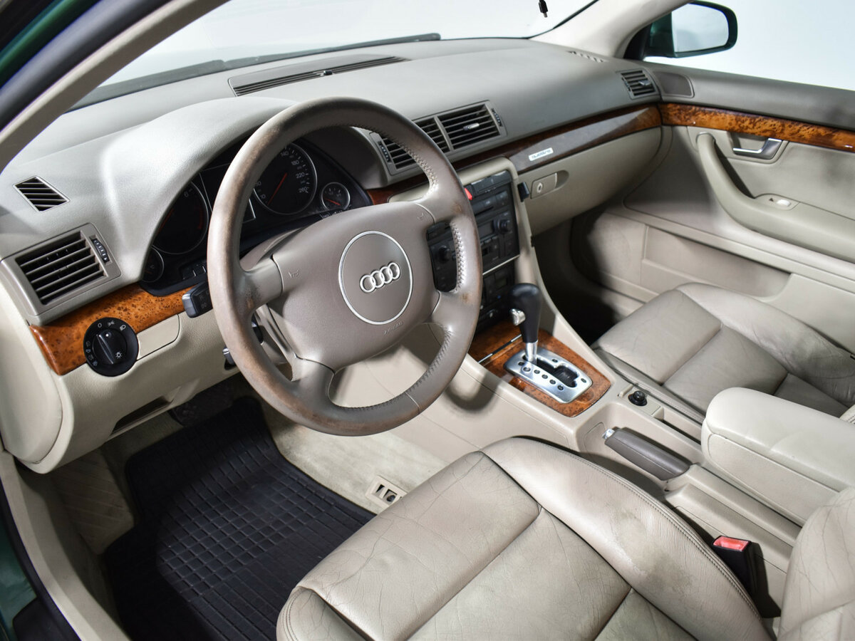 Купить Audi A4 с пробегом. Фото: #8
