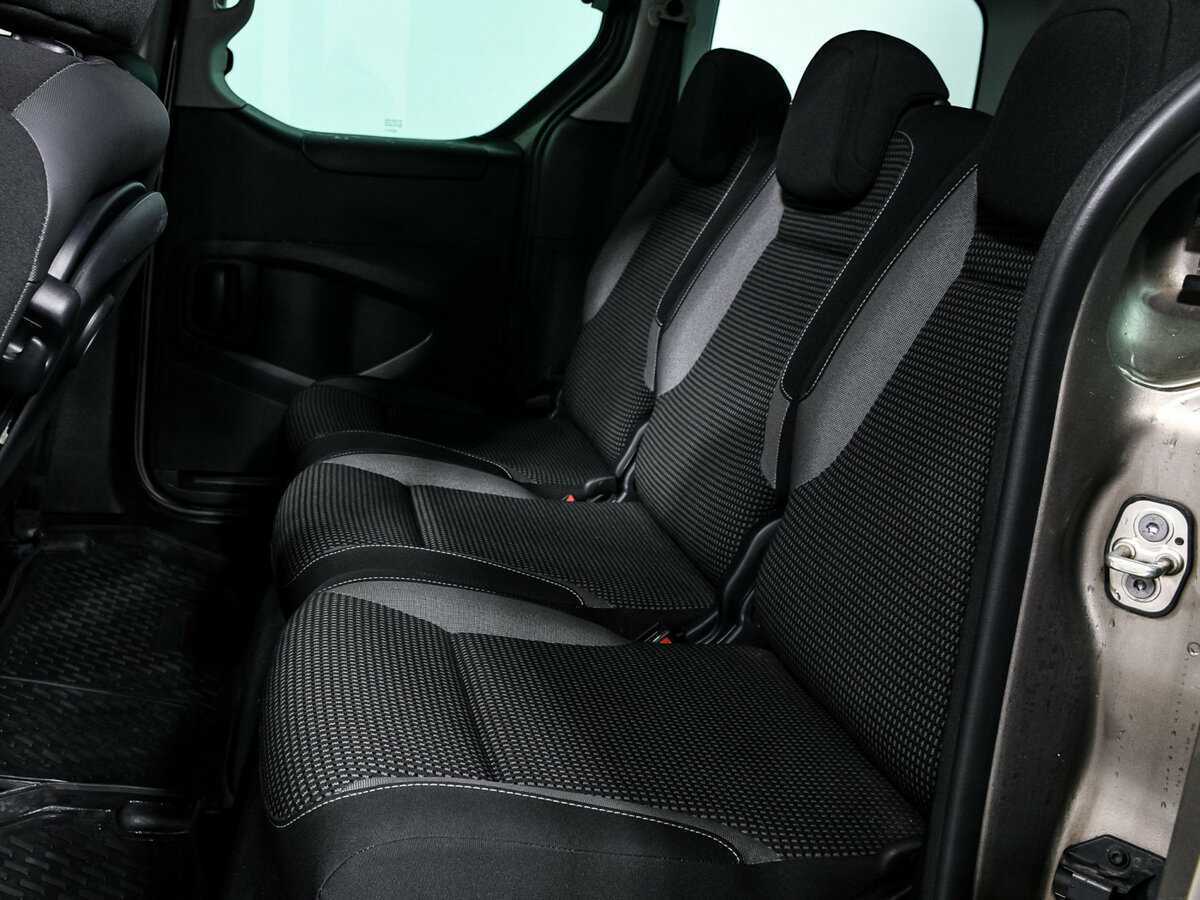 Купить Peugeot Partner с пробегом. Фото: #10