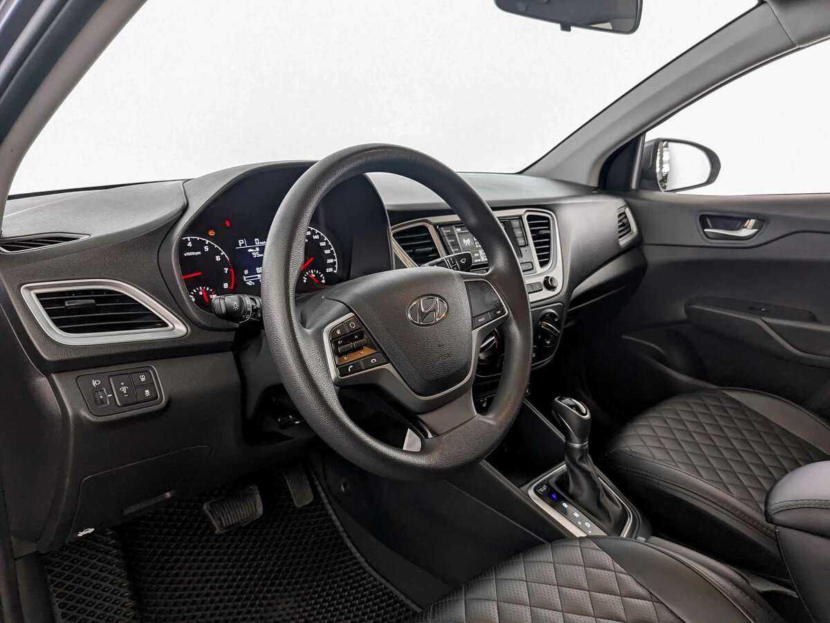 Купить Hyundai Solaris с пробегом. Фото: #13