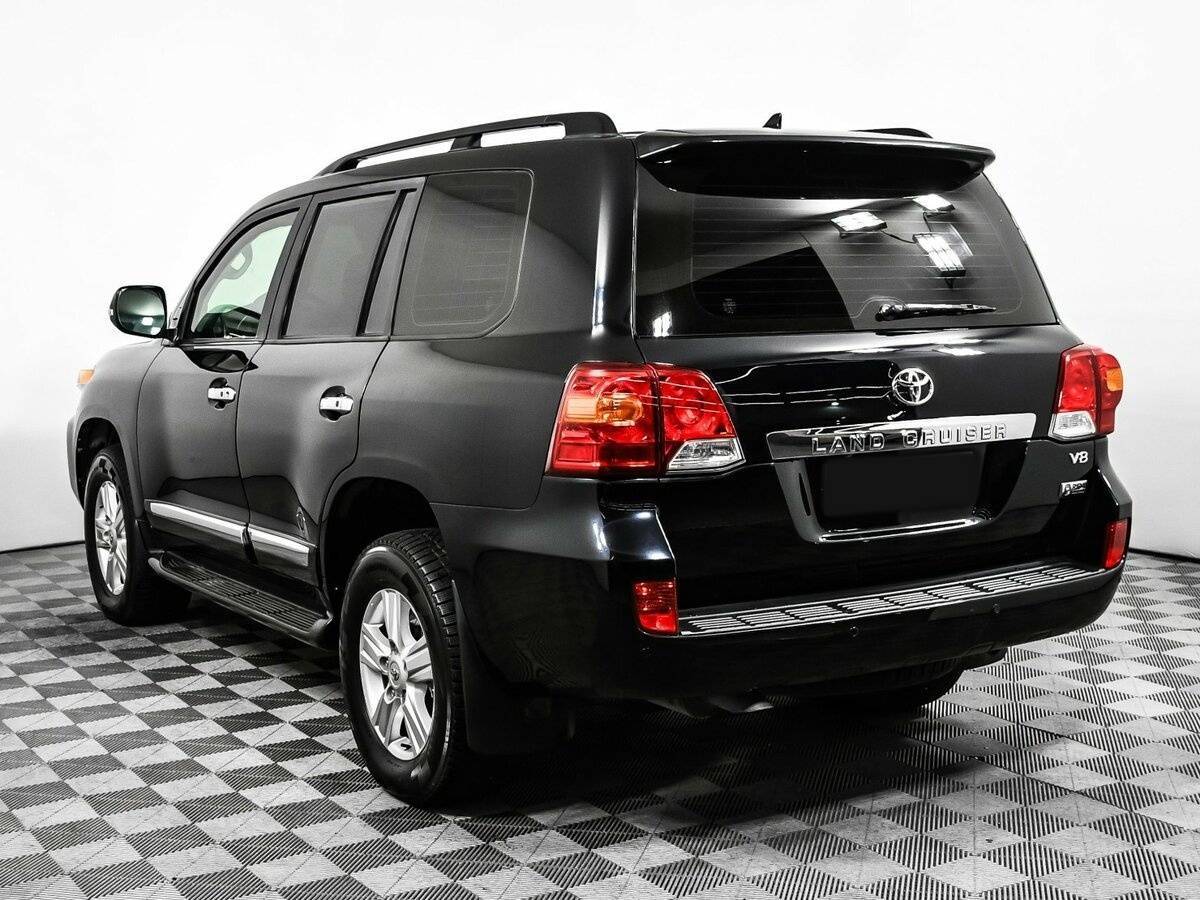 Купить Toyota Land Cruiser с пробегом. Фото: #5