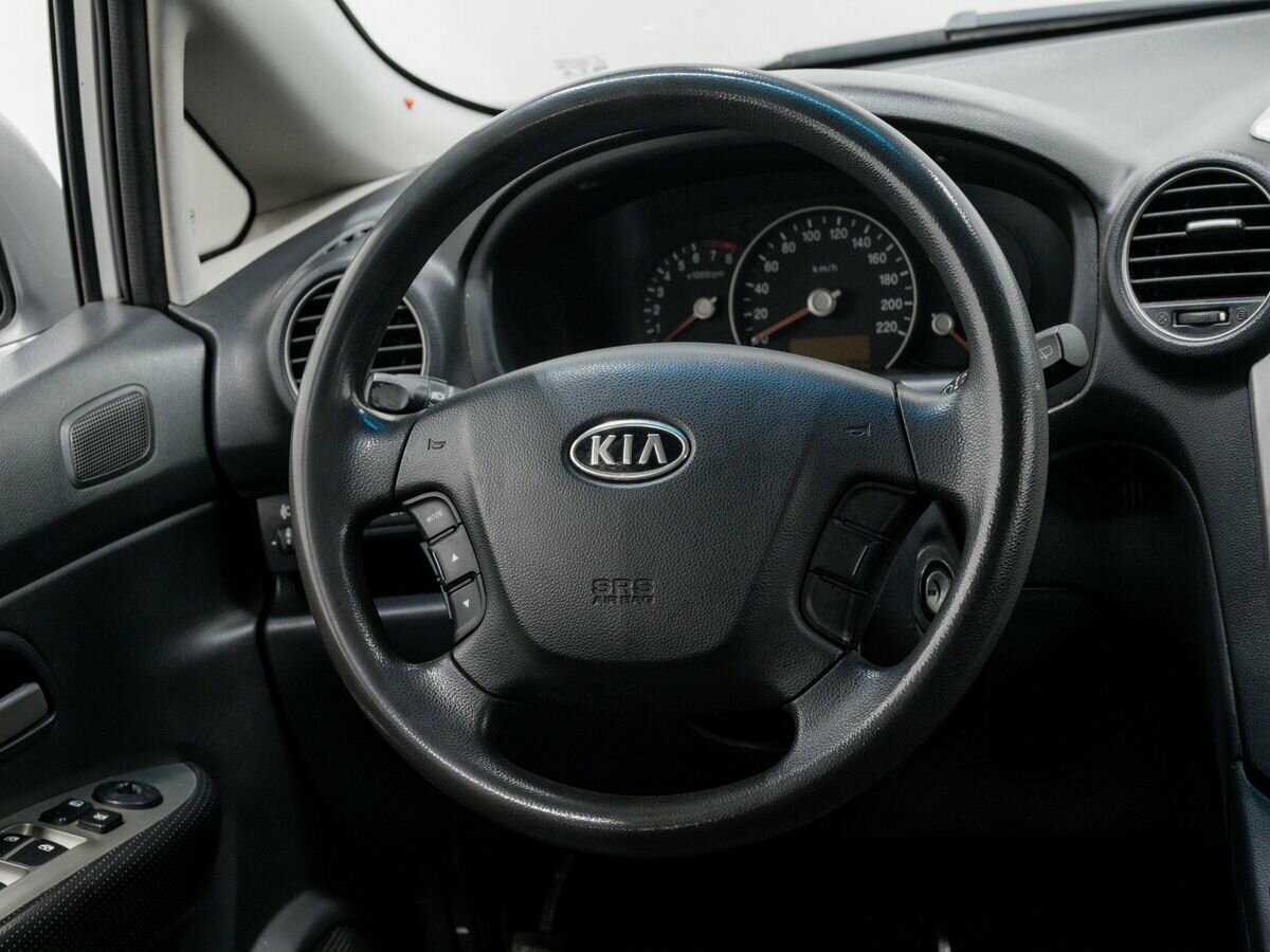 Купить Kia Carens с пробегом. Фото: #10