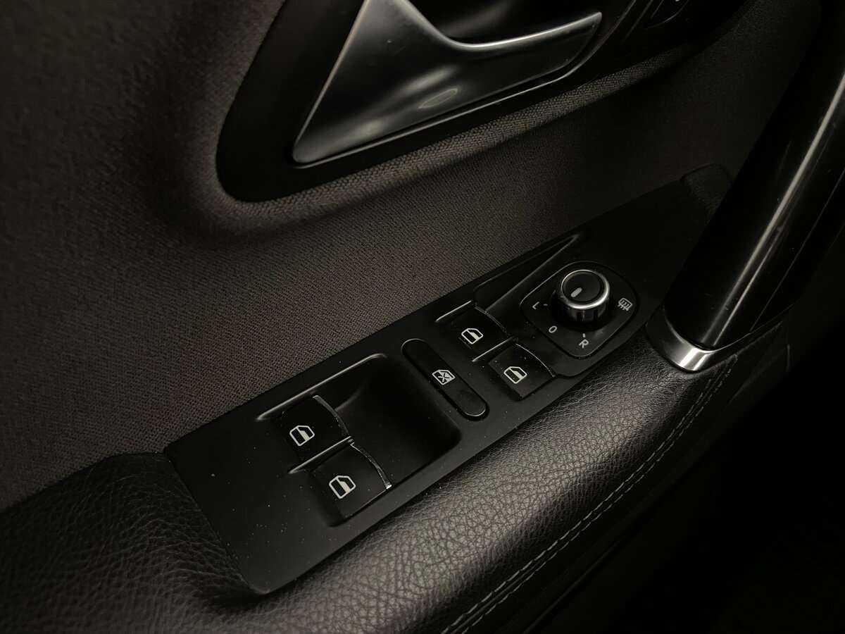 Купить Volkswagen Passat CC с пробегом. Фото: #16