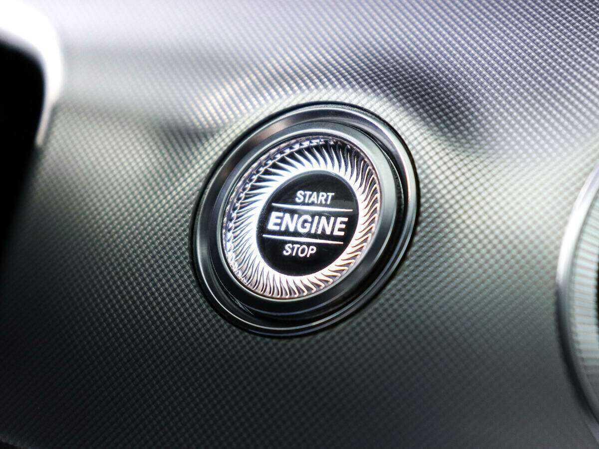 Купить Mercedes-Benz E-Класс с пробегом. Фото: #13
